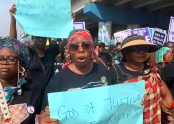 Port Harcourt Women March for Democracy, Demand Fubara’s Reinstatement