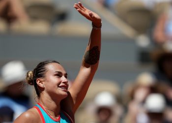 Sabalenka Storms Into French Open Last 16