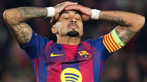 aphinha Criticizes La Liga Refereeing After Barcelona Loss to Girona