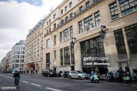 Paris Police Thwart Bomb Plot Outside Bank of America HQ