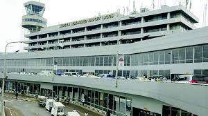 FG Weighs Flight Restrictions, Passenger Isolation Measures Amid Ebola Concerns