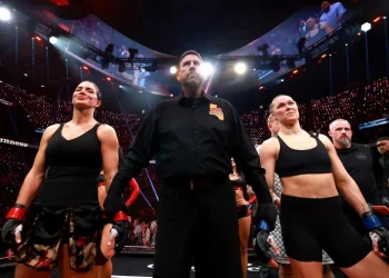 Ronda Rousey Submits Gina Carano in 17 Seconds, Says MMA Career Is Over